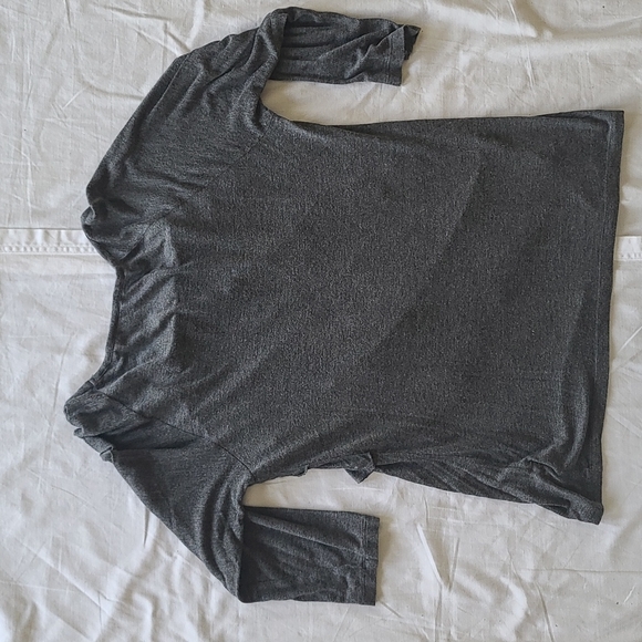 Gray 3/4 sleeve ruffle front detail small AB Studio - Picture 4 of 7